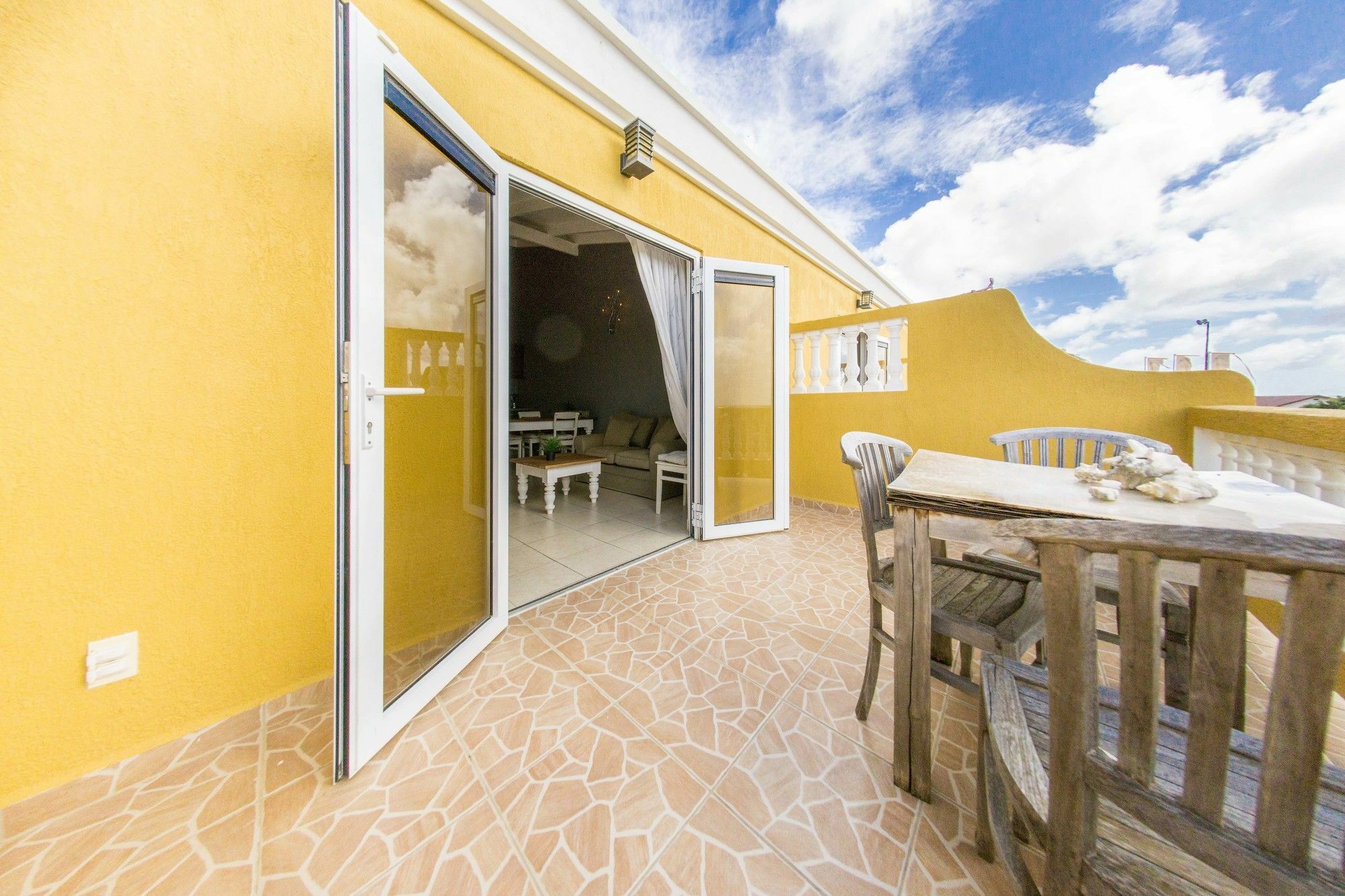 Hillside Resort Bonaire 克拉伦代克 外观 照片