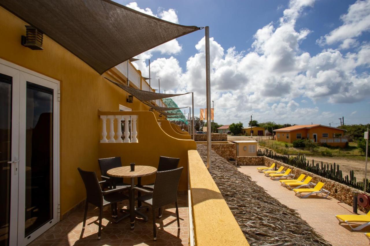 Hillside Resort Bonaire 克拉伦代克 外观 照片